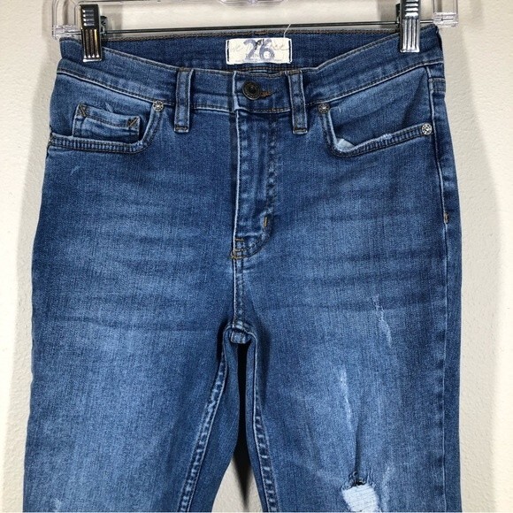 Free People We The Free Great Heights Frayed Skinny Jeans Size 26 - Picture 3 of 11